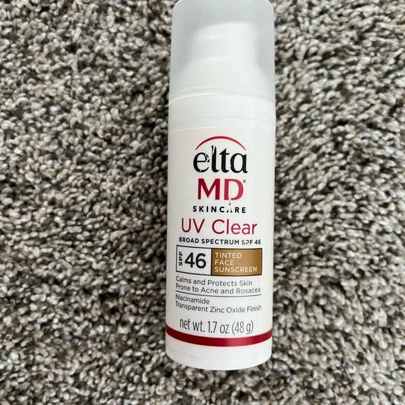 ELTA MD UV Clear SPF 46 Tinted - Picture 3 of 3